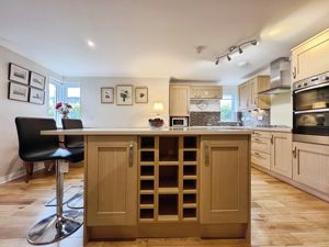 Photo 17- click for photo gallery